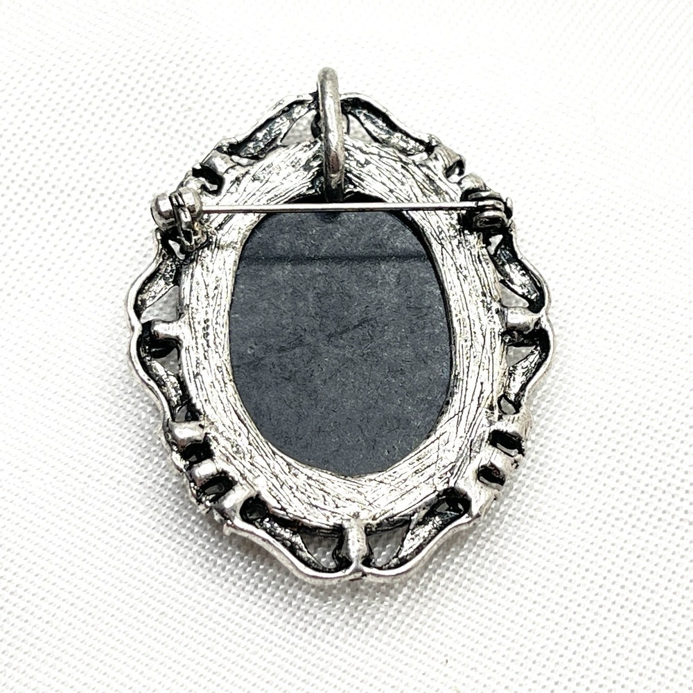 Cameo Lady Grecian Black & White Pendant/Brooch Crystals Set In Filigree Border - Picture 3 of 8